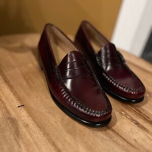 Brand new G.H. Bass & Co.
Weejuns penny-slot loafers